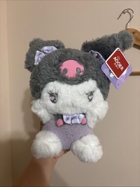 Aoger Gray & White Plush Character Keychain with Lavender Outfit